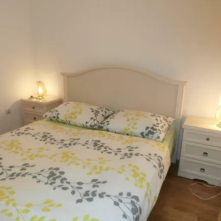 Miki Apartment *